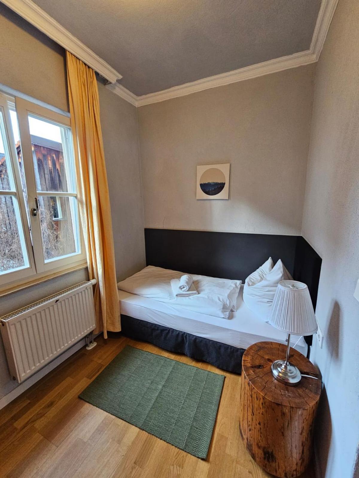 Hotel Goldene Rose Вайсенбург-ин-Байерн Экстерьер фото